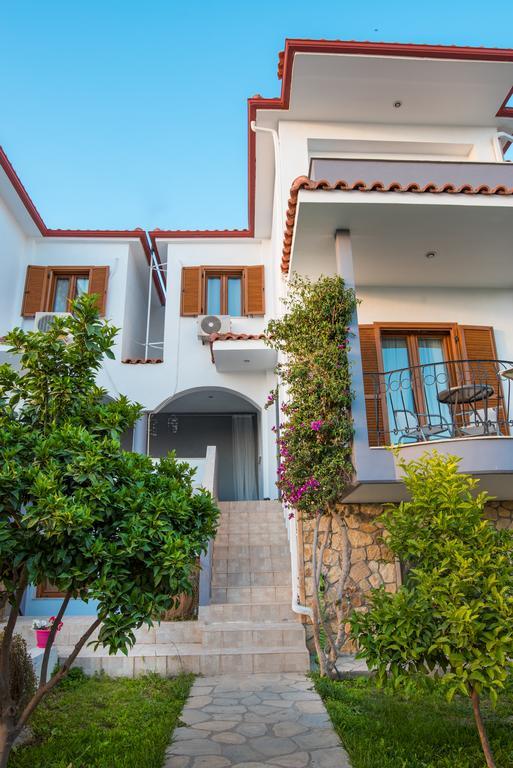 Bouganvillia Homes Nikiti  Exterior foto